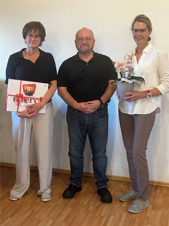 Kathleen Ludwig, B&uuml;rgermeister Thomas Meckel, Kathrin Herwig (v.l.)